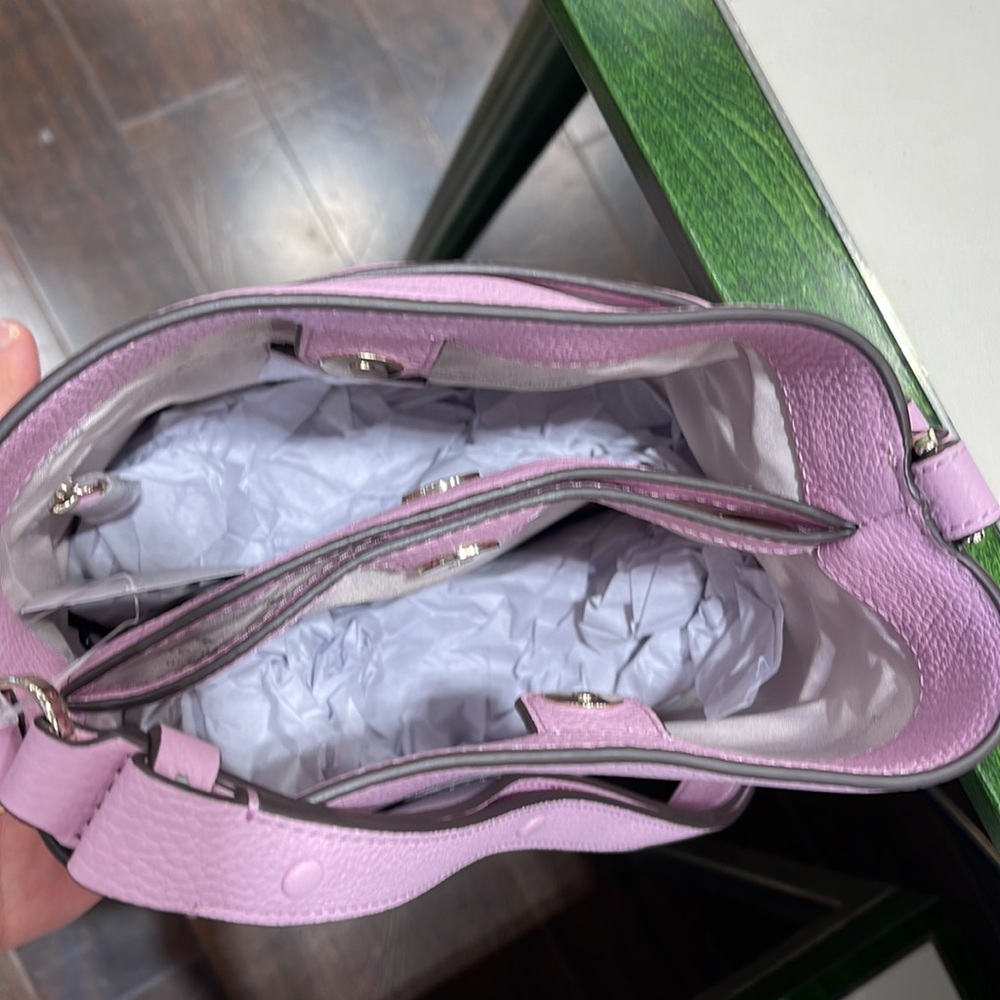 Kate Spade Leila small bucket bag color: quartz pink
NWT - Picture 9 of 16
